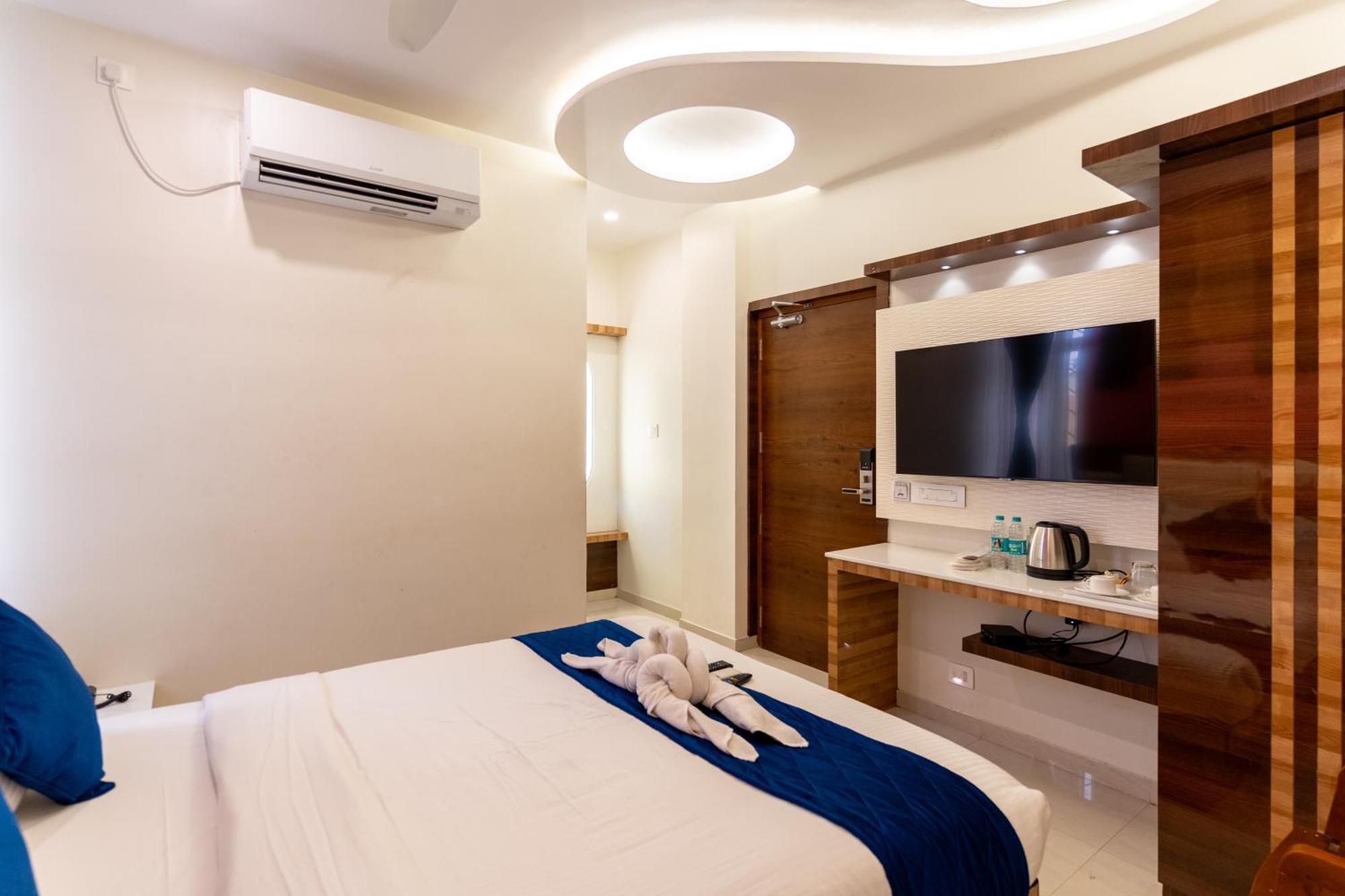 Готель Sree Bharat Residency Alandurai Екстер'єр фото
