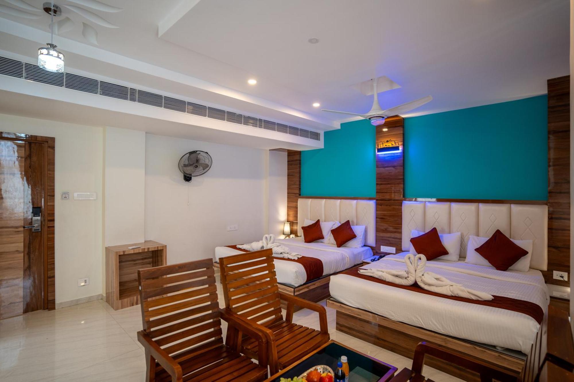 Готель Sree Bharat Residency Alandurai Екстер'єр фото