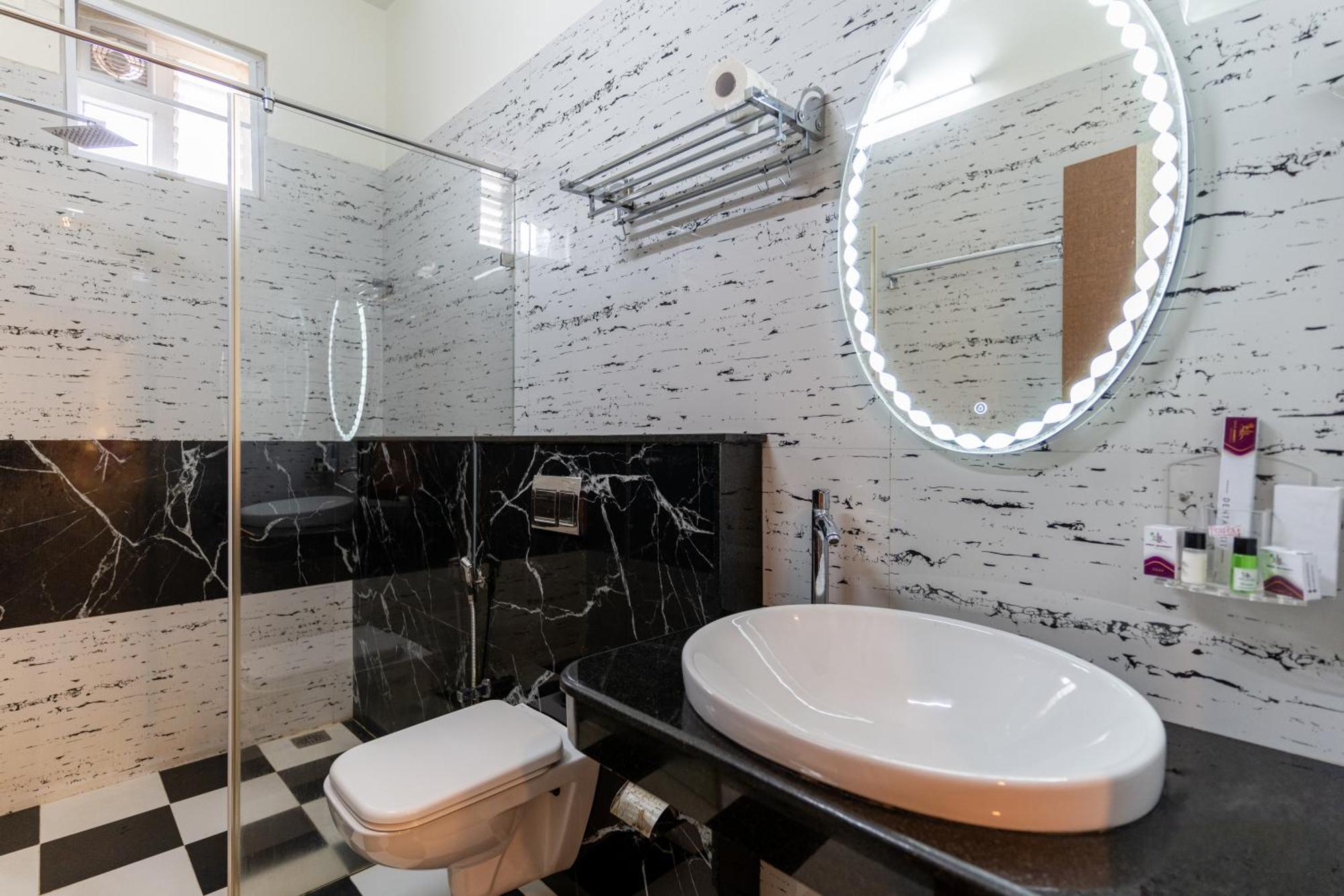Готель Sree Bharat Residency Alandurai Екстер'єр фото